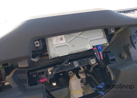 2024 BMW M4 Competition z USA, uszkodzony, nr VIN WBS33AZ05RCN73073